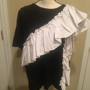 CQ BY CQ Black and white Top NWOT!